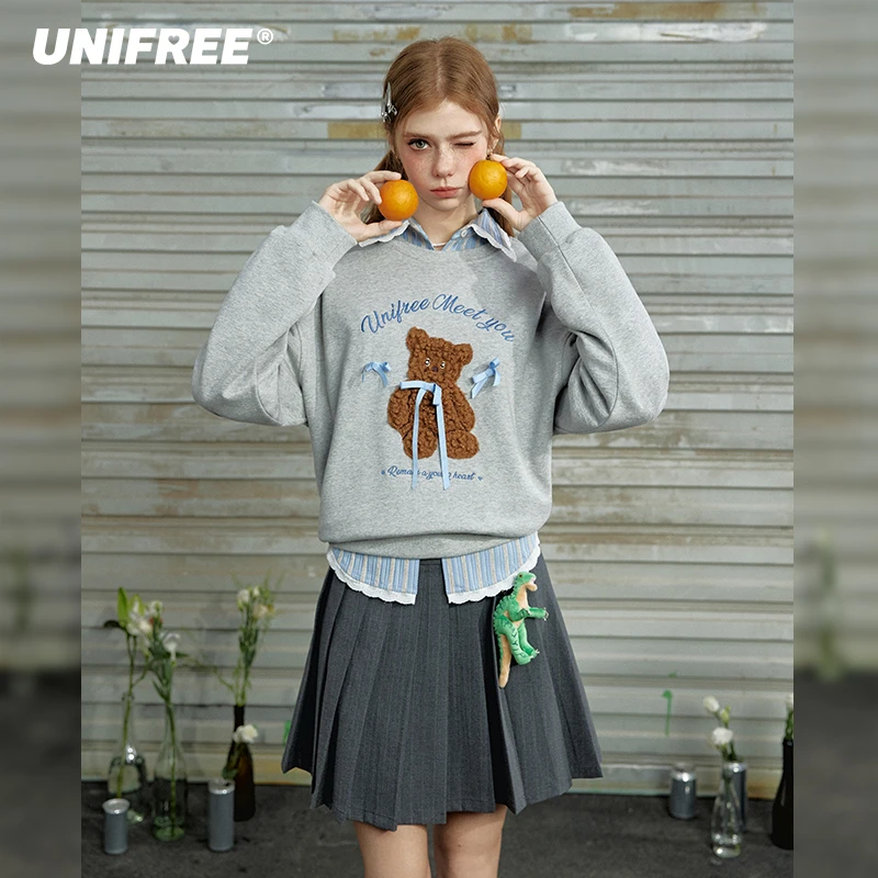 0031【金拐子专属】UNIFREE贴布绣蝴蝶结装饰卫衣U243A003C1W1