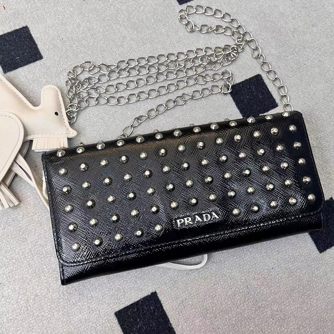 95新 Prada/普拉达 XM/时尚黑色铆钉高级手拿钱包/FYZM07231017特