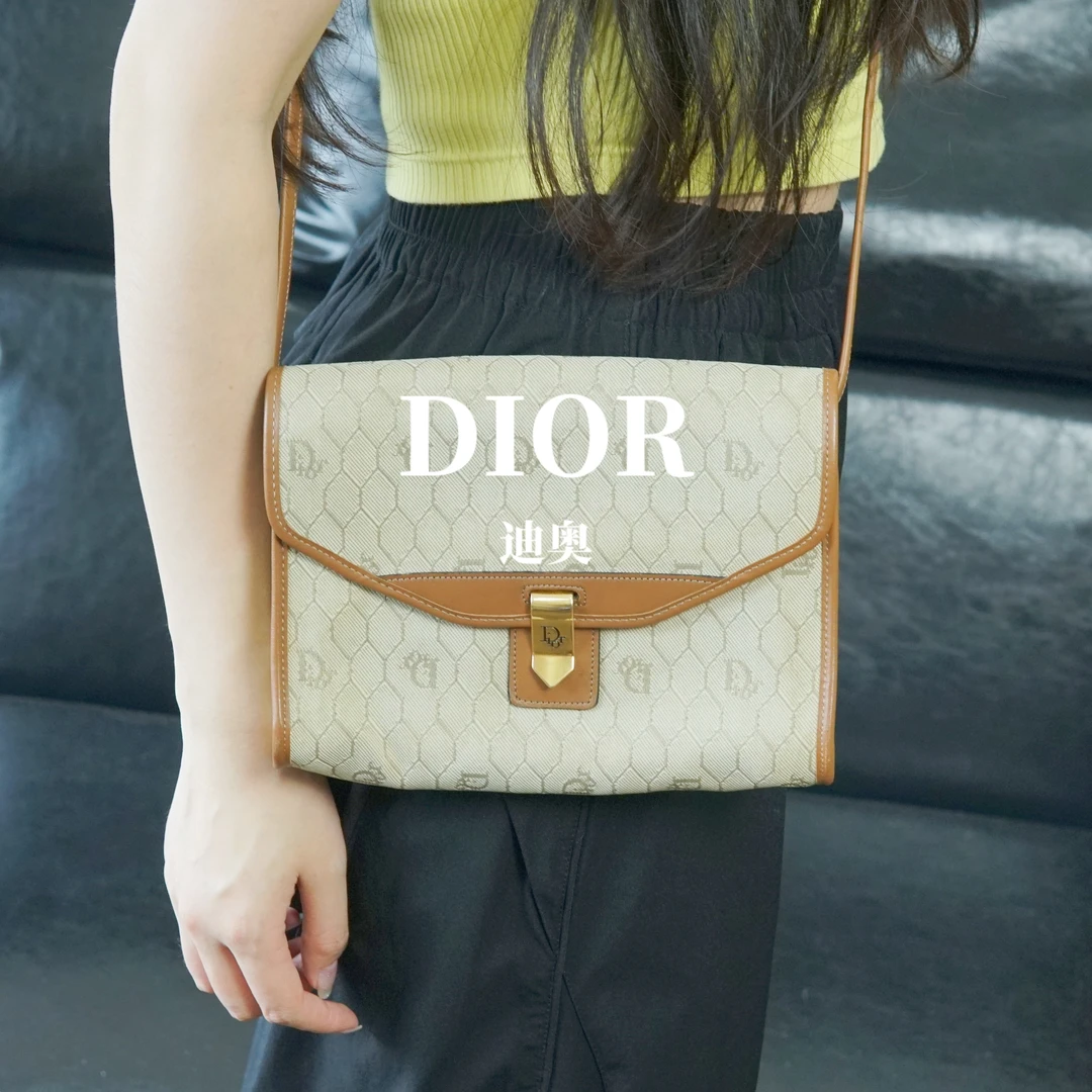95新 DIOR/迪奥 翻盖斜挎包/YE08617004/09