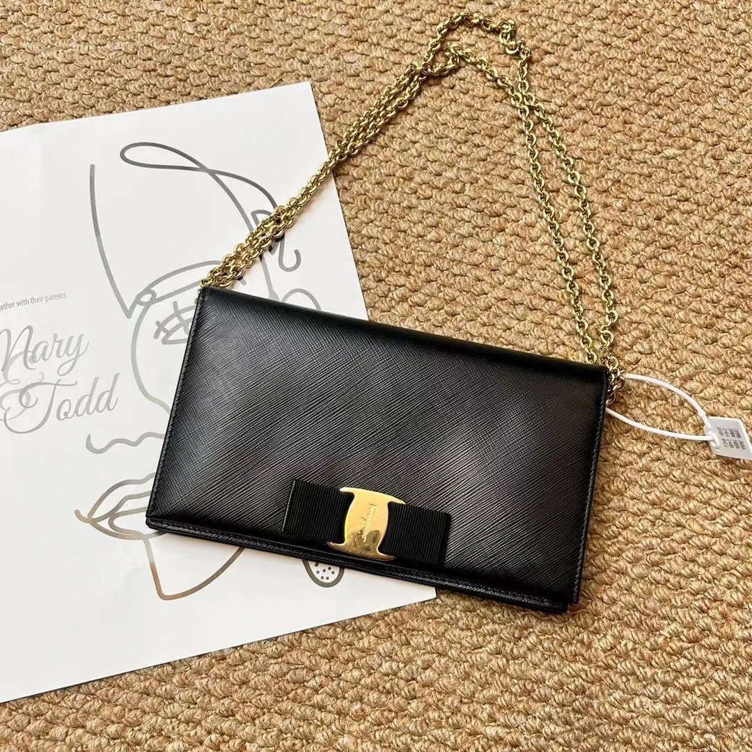 95新 FERRAGAMO/菲拉格慕 XM/黑色蝴蝶结 链条斜挎包/MH07502032