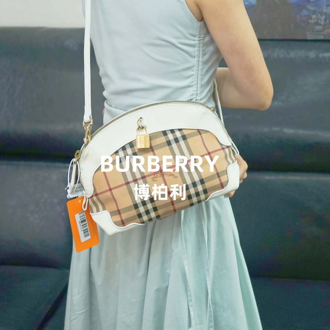 95新 BURBERRY/博柏利 格纹斜挎包/BB09621015/09