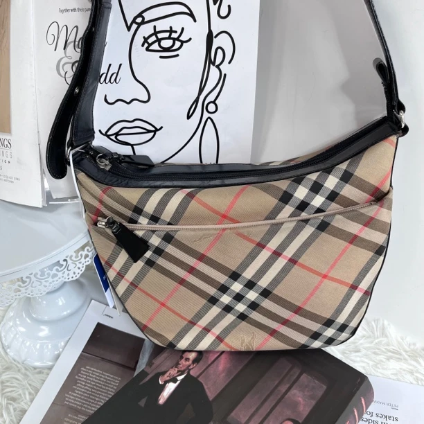 95新 BURBERRY/博柏利  XM/经典格纹拼黑皮单肩包/JY10812570