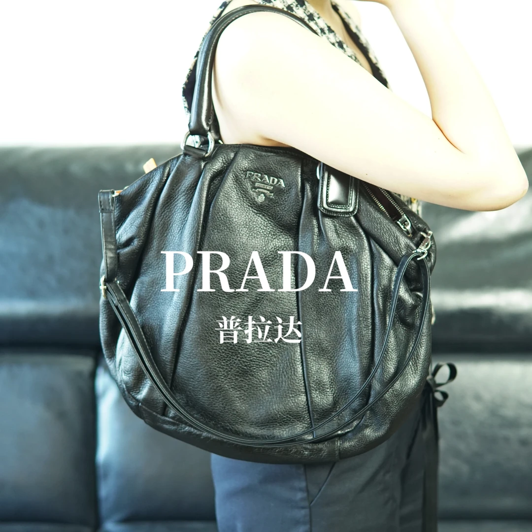 95新 Prada/普拉达 黑金单肩包/JZ06528010/09