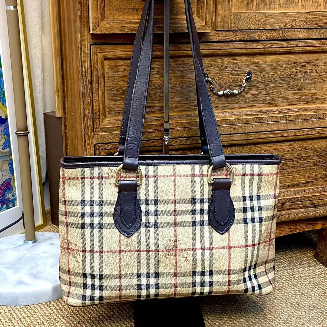 95新 BURBERRY/博柏利  XM/战马格纹手提保龄球单肩包/SG08112109