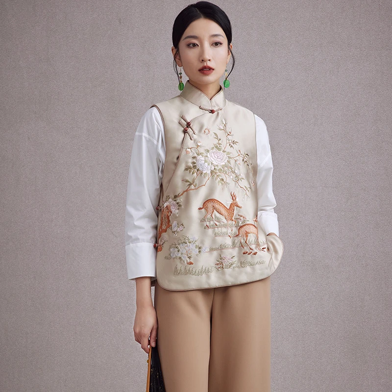 秋冬中国风复古改良绣花缎面新中式民族风冬季唐装马甲上衣提花