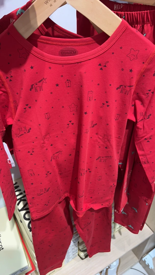 威奇猫新年款红色女童内衣套