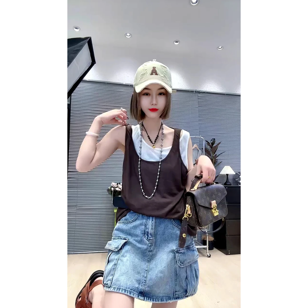 春夏新款假俩件背心吊带纯色百搭通勤休闲简约无袖上衣