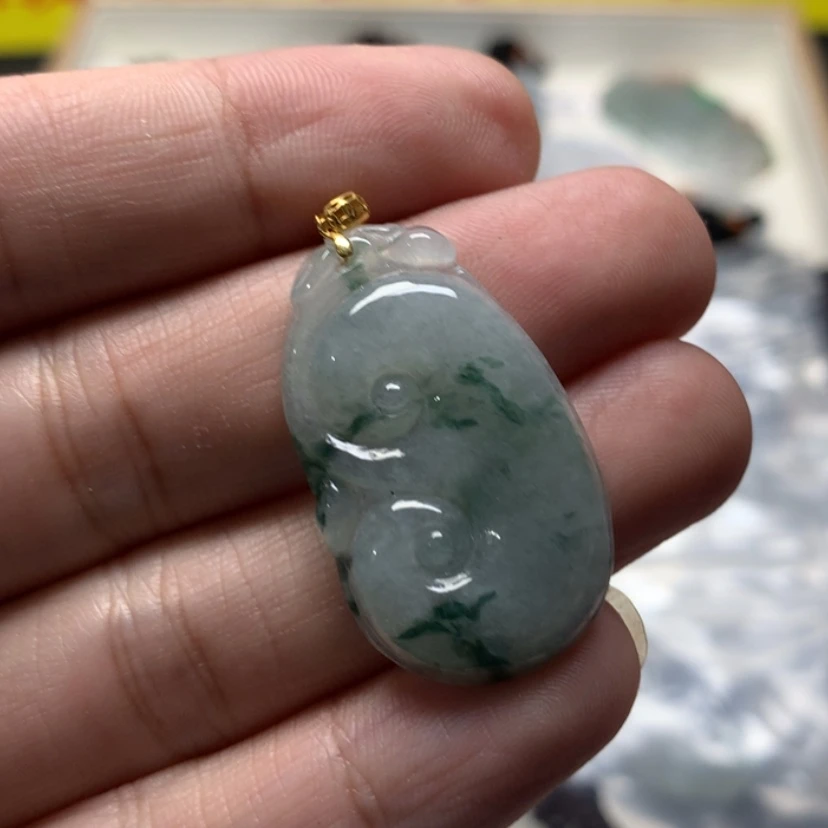 【闪购商品】翡翠颈饰未镶嵌