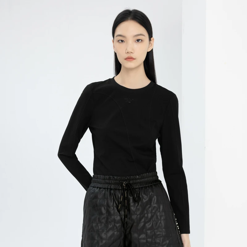 XG雪歌明线装饰设计黑色长袖T恤春季新款钉珠点缀圆领上衣女