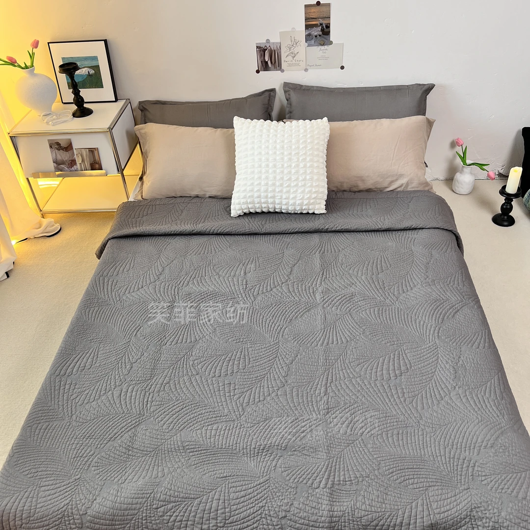 230*250灰色刺绣芭蕉叶四季床盖双面款家纺床上用品床垫床单床品