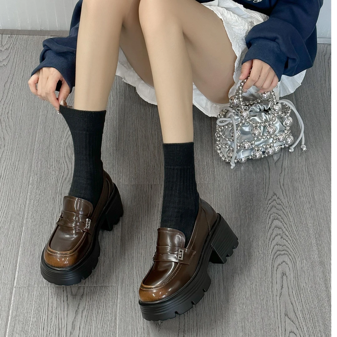 春秋时尚复古黑色百搭粗跟厚底圆头英伦风乐福鞋