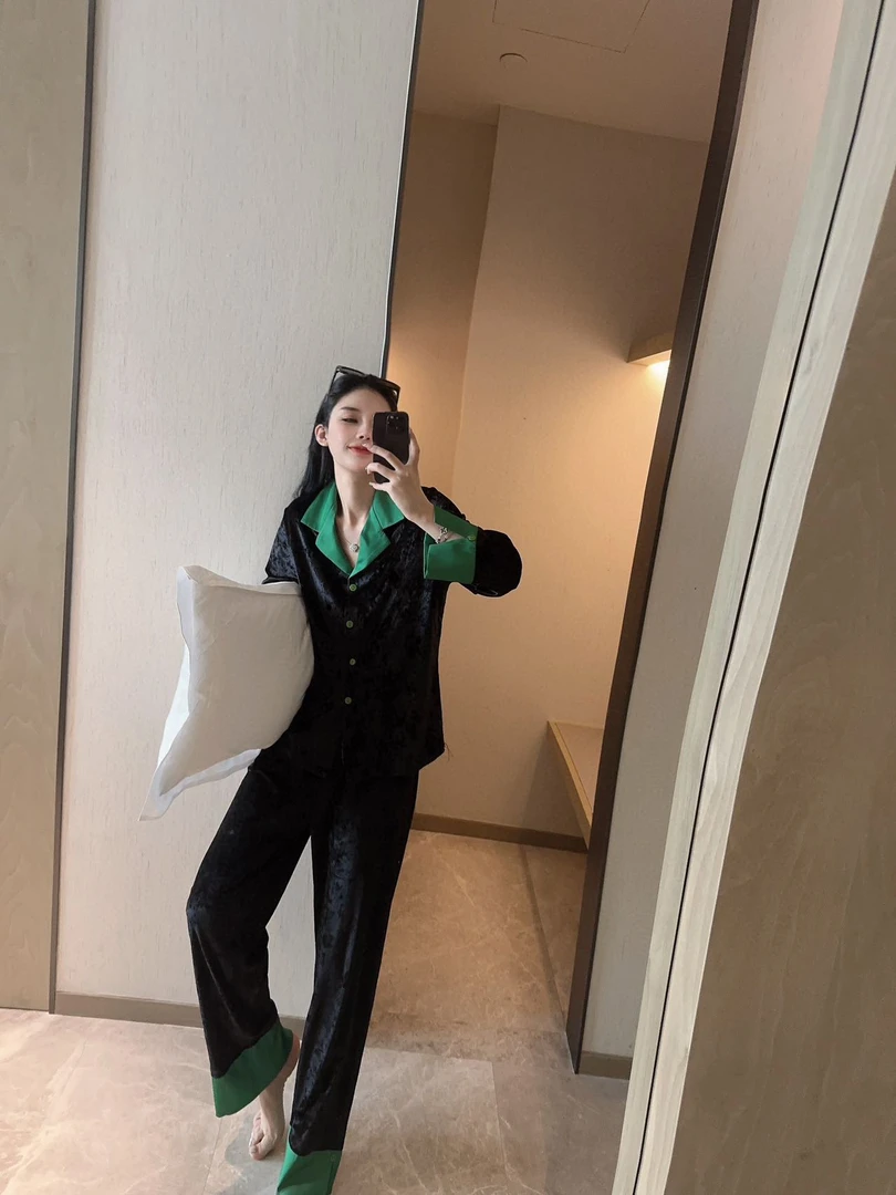 （新疆包邮）高端YD家撞色拼接时尚气质金丝绒套装