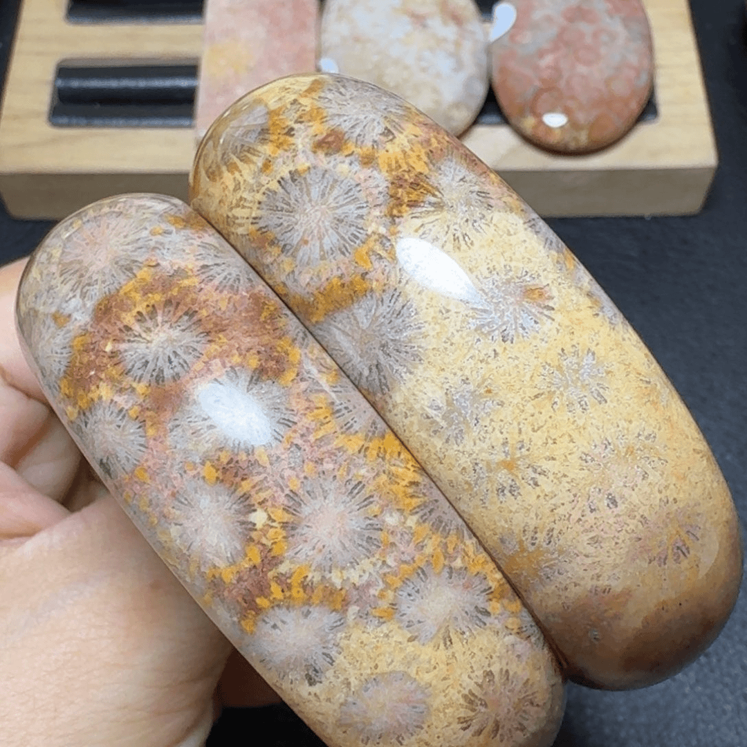 硅化玉对镯55未镶嵌