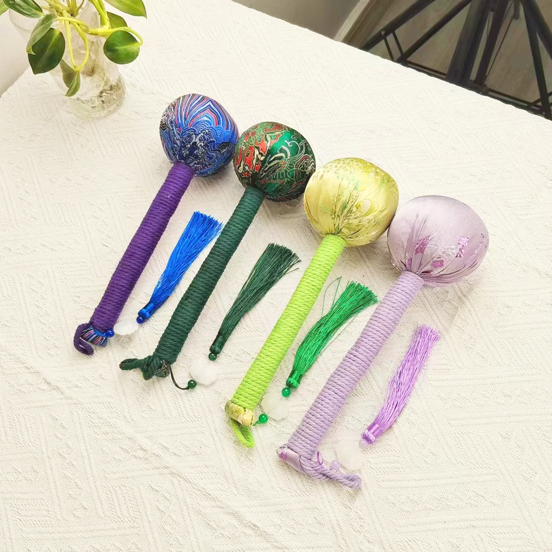 26cm缎面艾草锤按摩锤艾灸养生锤拍打艾草锤颈肩手持经络敲打腰背