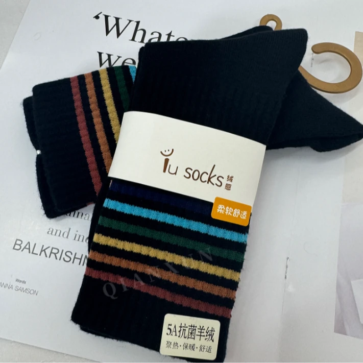 【秋冬女袜】潮款秋冬加厚女士中筒羊绒袜复古日潮款 WZ001