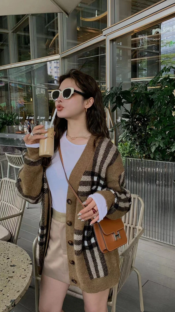 Singularity Me 9S 5816【曼格西德】古典醇厚氛围感格纹毛衣开衫