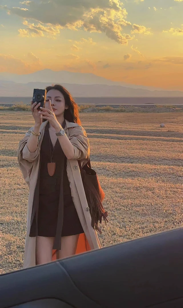 Singularity Me 8S 7008 【温格妮斯】极简立裁松弛韵味装饰扣风衣