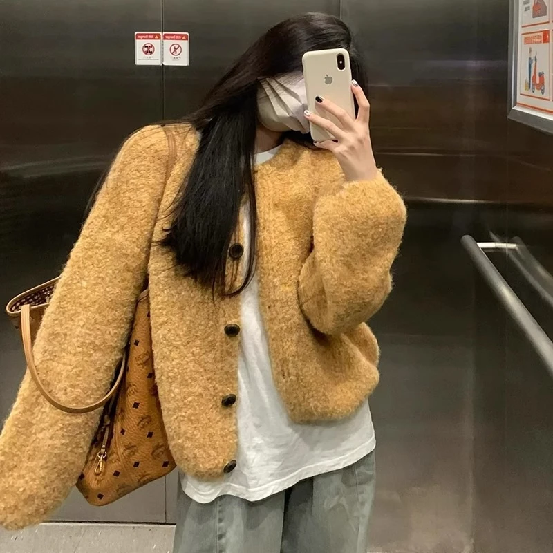 软糯慵懒风黄色针织开衫毛衣女秋冬装新款小个子短款宽松洋气外套