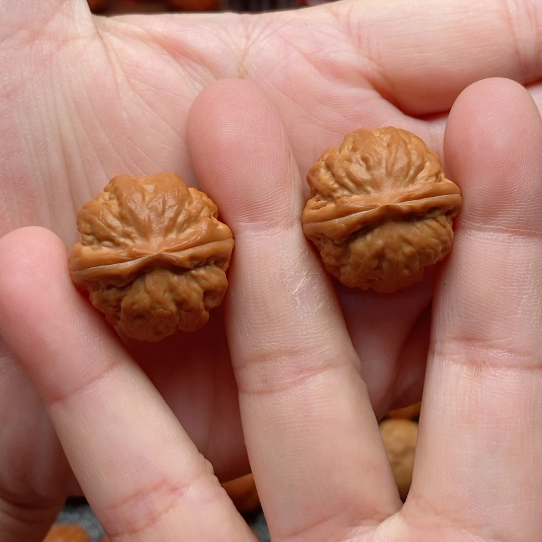 文玩核桃把件手捻玉石方樽