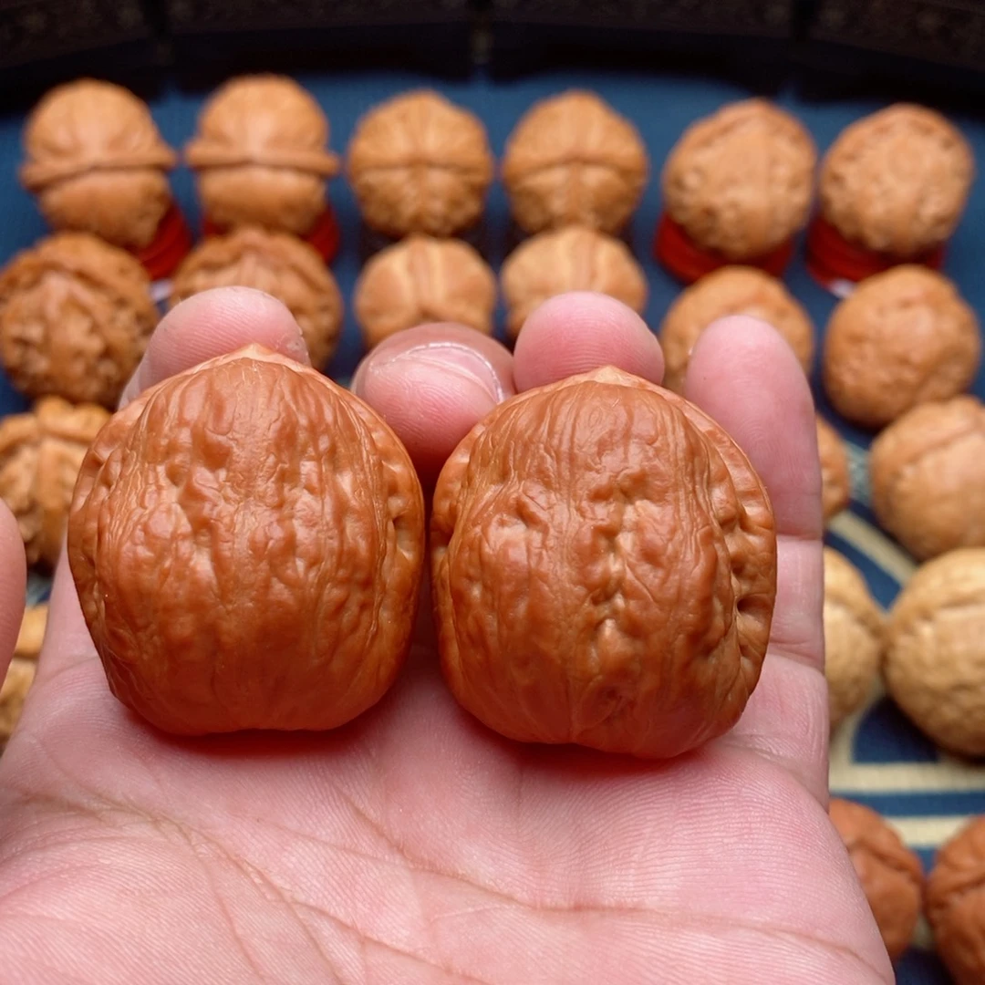 文玩核桃把件【****彭手捻