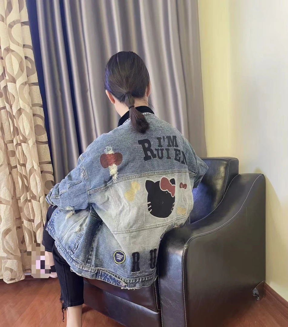 【热力节拍】后大猫破洞牛仔外套