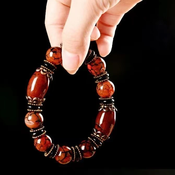 藏传老玛瑙手串龙鳞纹开片手链正品老珠子文玩天然材质老物件国风