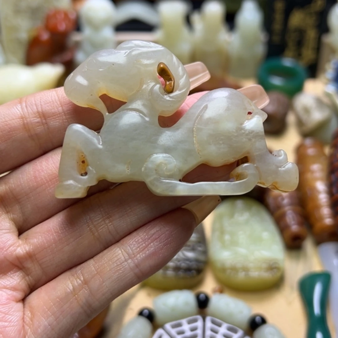 【闪购商品】蛇纹石玉颈饰未镶嵌