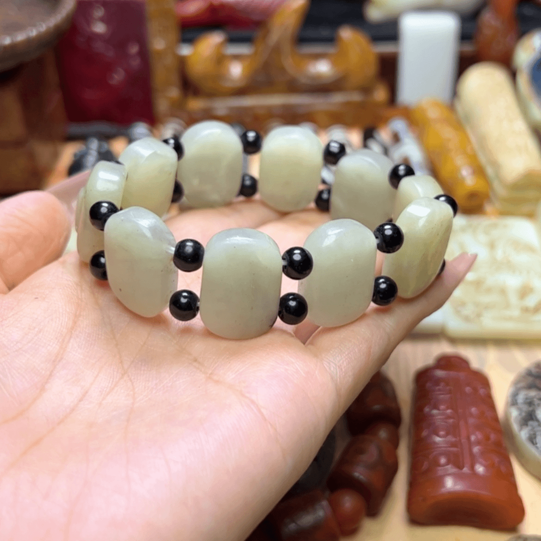 【闪购商品】蛇纹石玉颈饰未镶嵌