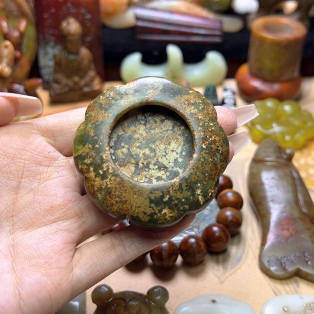 【闪购商品】蛇纹石玉颈饰未镶嵌