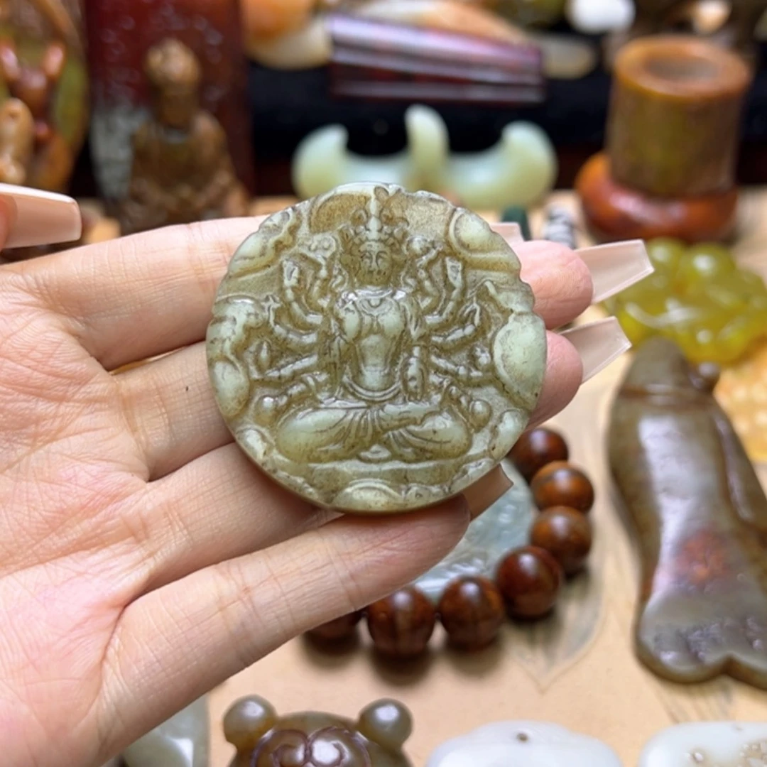 【闪购商品】蛇纹石玉颈饰未镶嵌