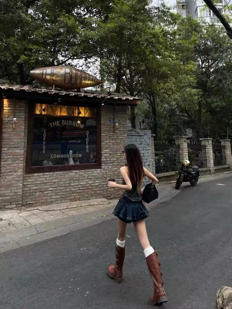 易梦玲同款多扣筒靴清仓No退女棕色复古皮带扣小个子粗跟高筒