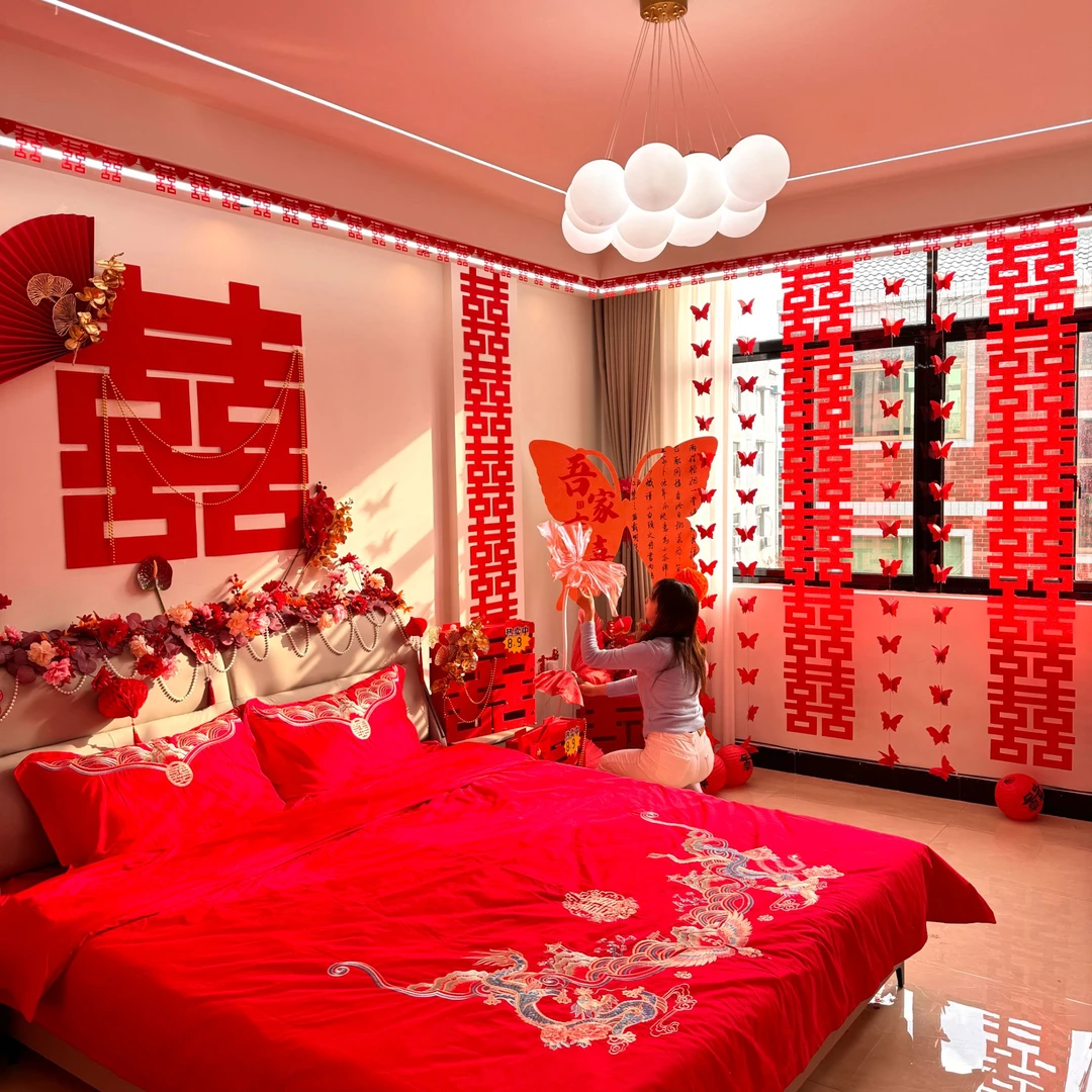 婚房布置金玉良缘结婚男女方新房卧室窗帘立体蝴蝶吊饰
