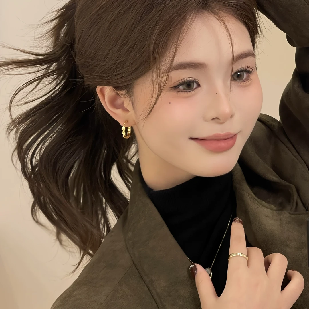 W282金色麻花扭曲耳环轻奢时尚百搭