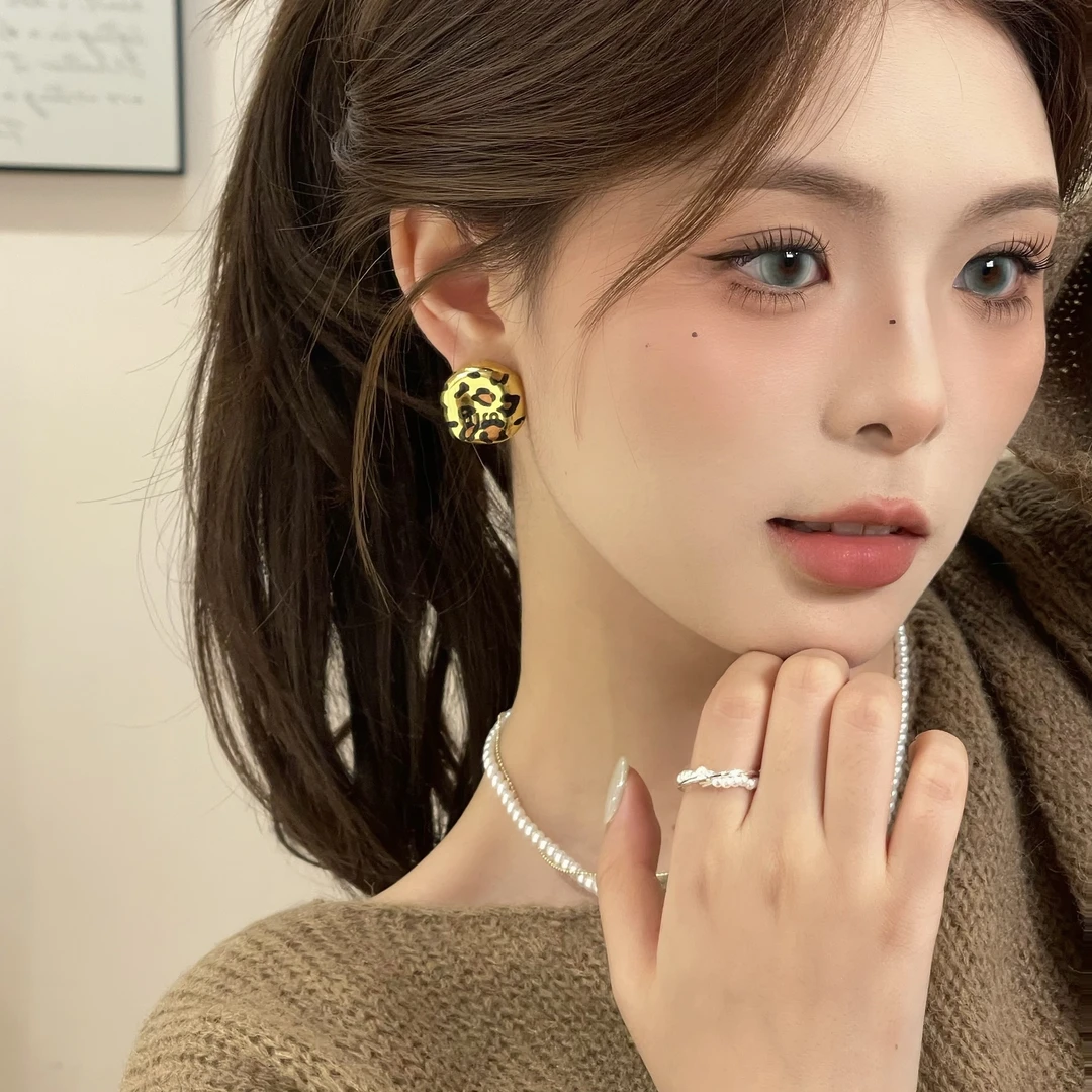 W144金色ins复古豹纹耳钉小众轻奢感雅丹风法式