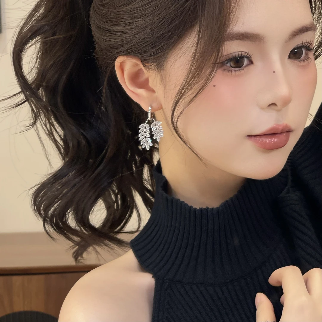 W548银色麦穗流苏耳扣气质百搭法式