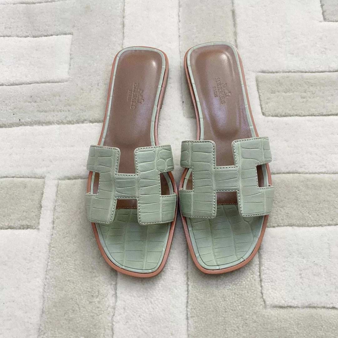 99新 Hermes/爱马仕 麦殿/雾面鳄鱼皮H拖鞋37码/230206VZJVN03