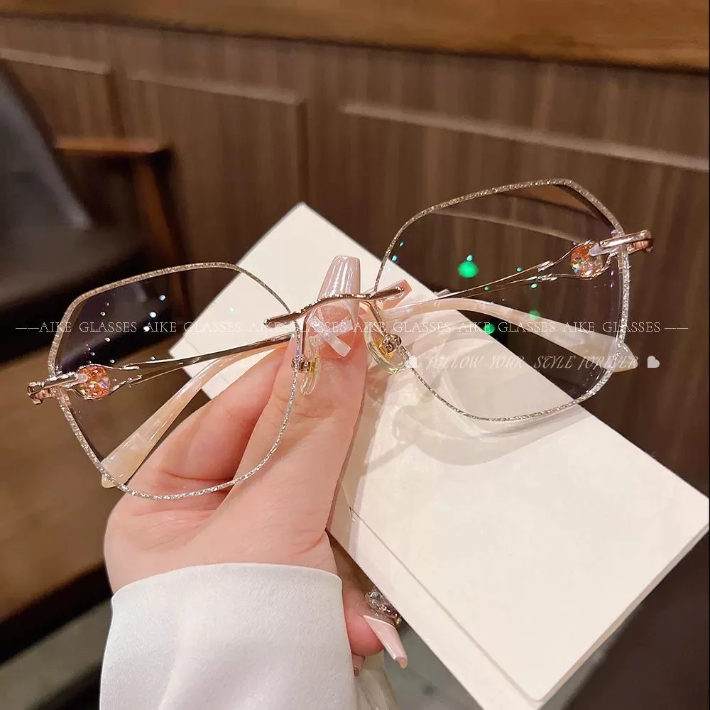 【轻奢】视频爆款女神璀璨香槟金无框眼镜显瘦专业网红时尚切边
