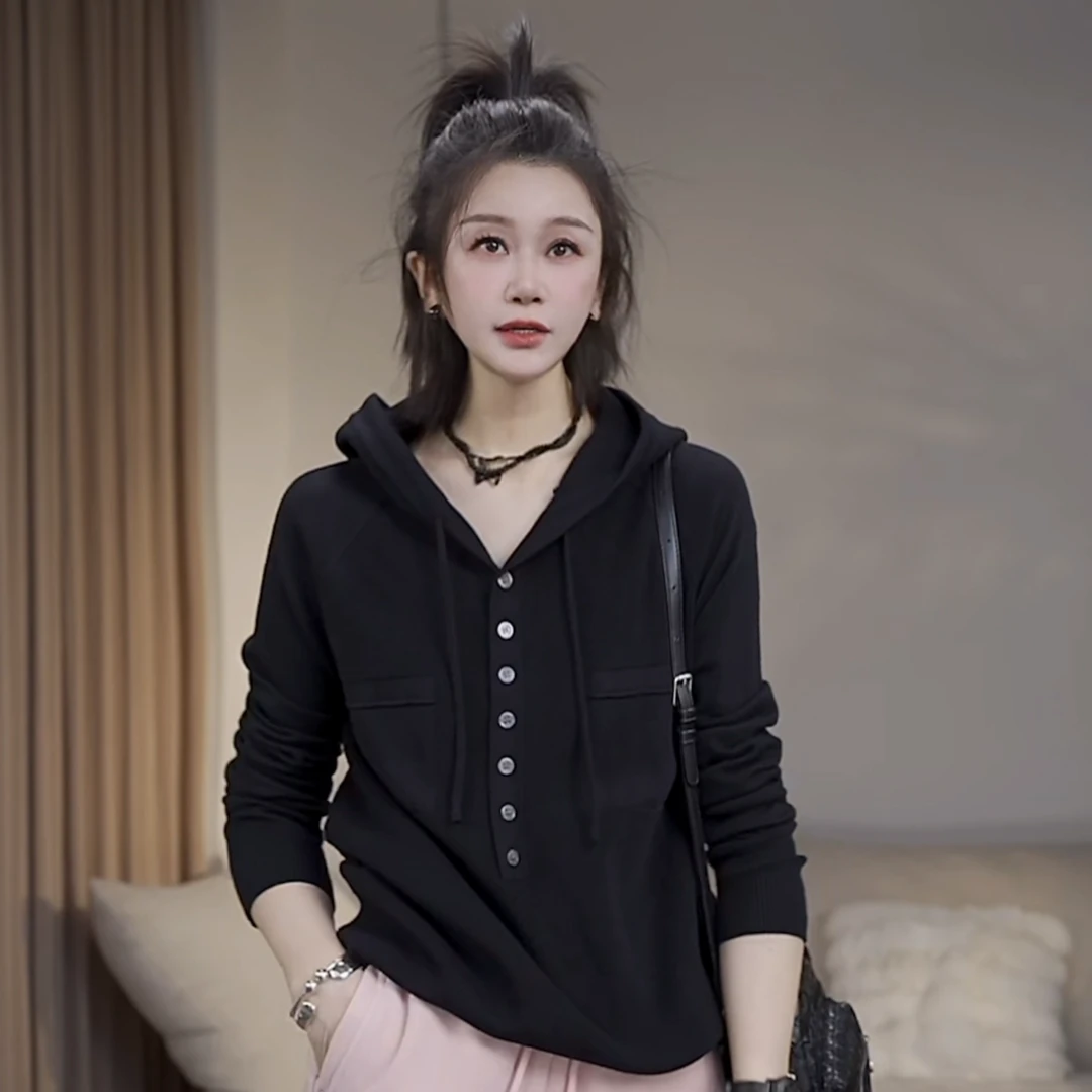 JW/静稳2024冬季新品时尚潮流休闲女款百搭连帽长袖针织衫778822