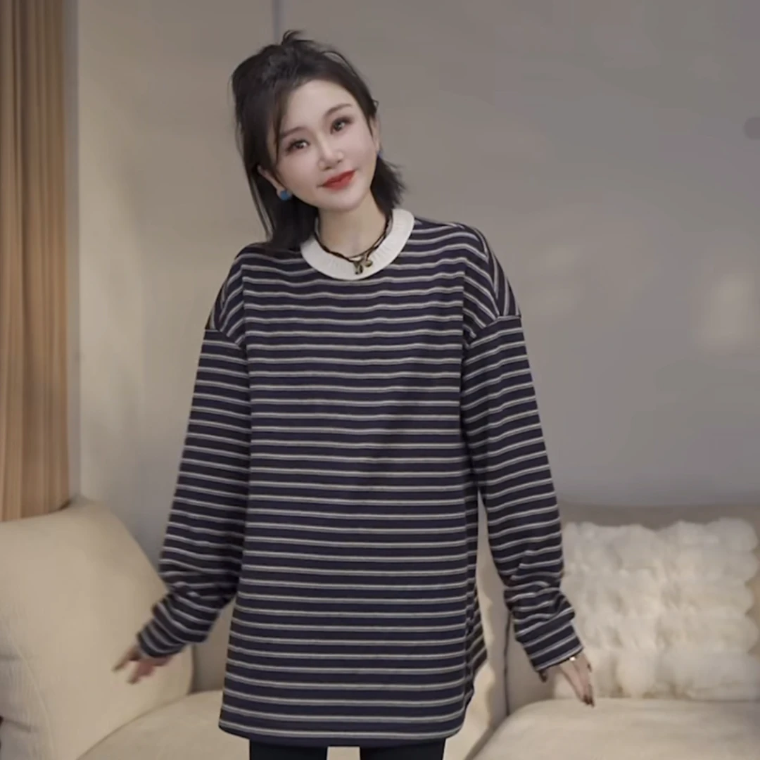JW/静稳2024秋季新品时尚潮流休闲女款长袖减龄条纹上衣7731313
