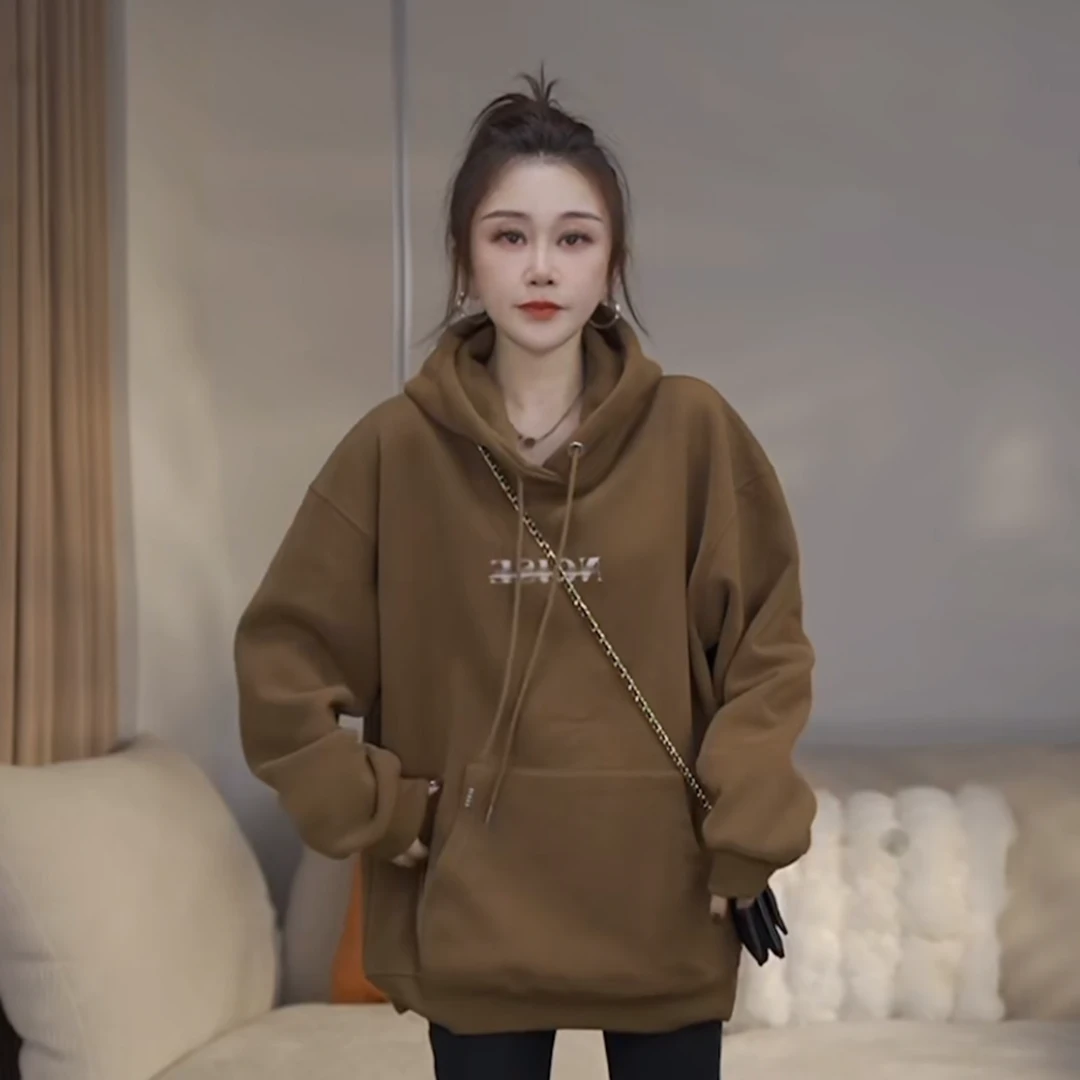 JW/静稳2024秋季时尚休闲套头长袖字母图案女款加绒卫衣8883886