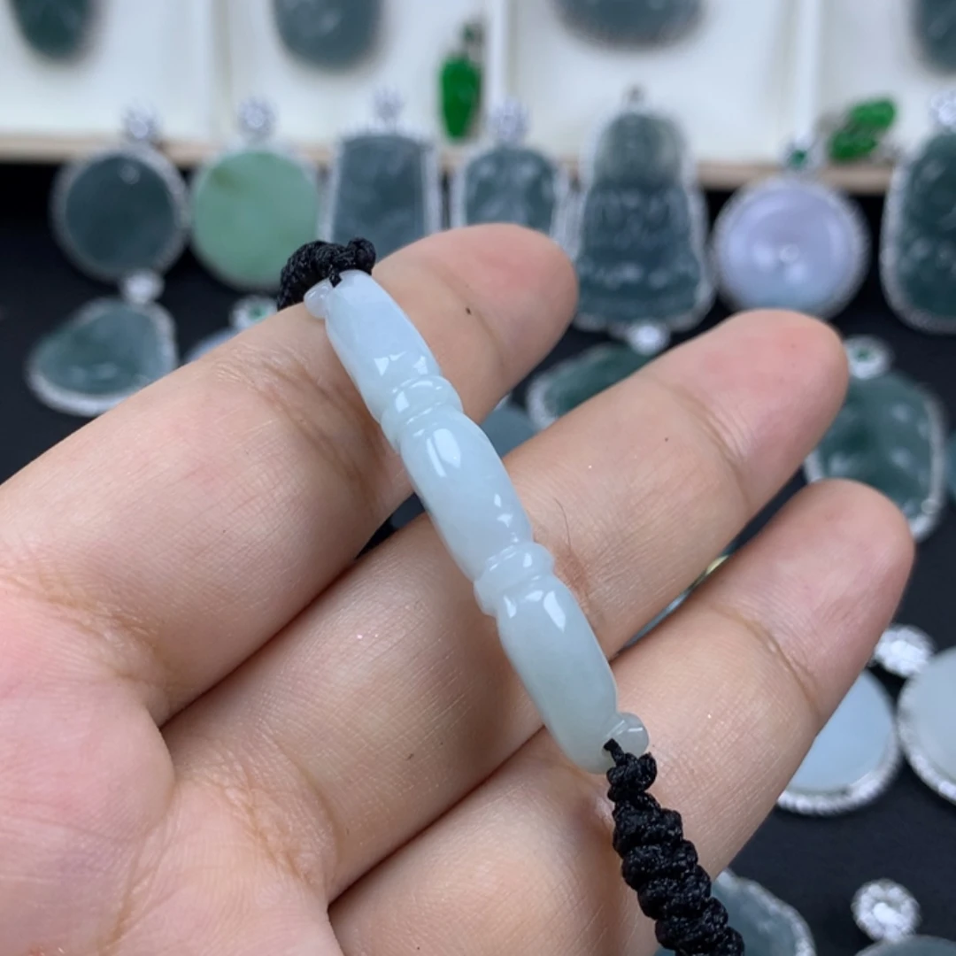 【闪购商品】翡翠颈饰未镶嵌