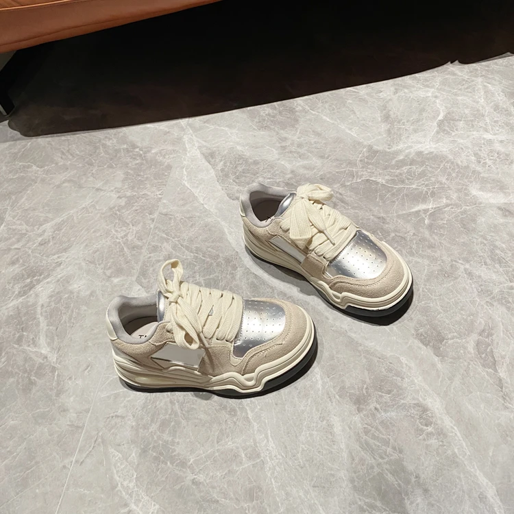 网红ins~真皮系带厚底休闲板鞋女2024秋新款运动鞋时尚学生女鞋子