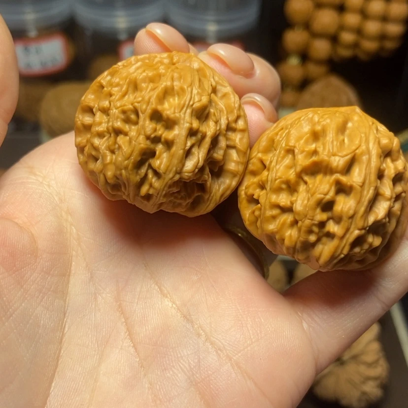 【闪购商品】文玩核桃吊坠巧**?