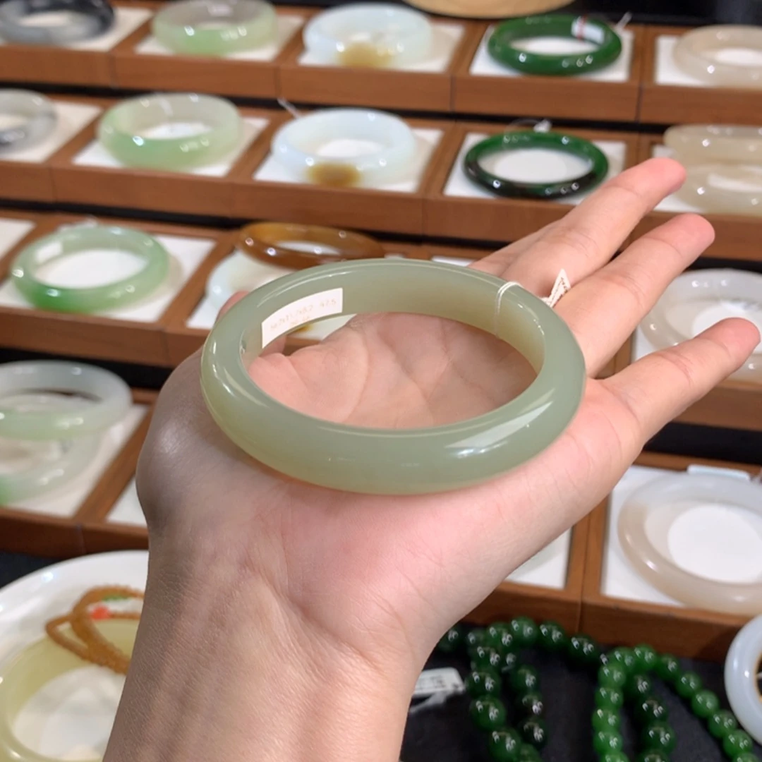 和田玉手镯未镶嵌绿晴水56