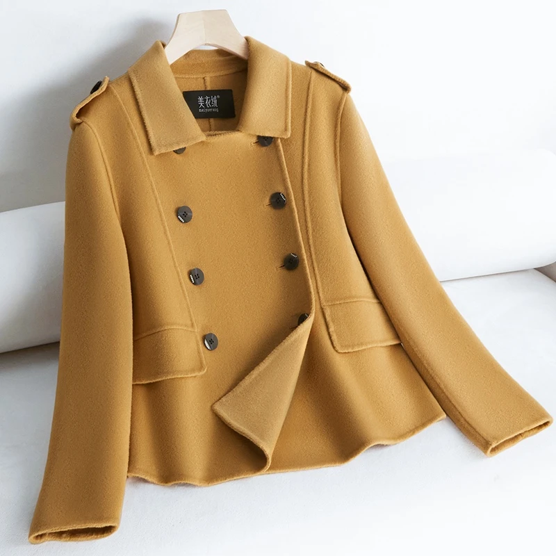 驼色双面羊毛大衣女短款2025新款秋冬高端娃娃领双排扣小香风外套