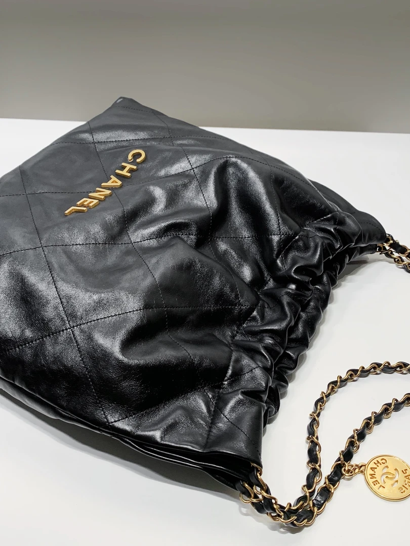 99新 Chanel/香奈儿 HIHI/Chanel 23S 黑金牛皮中号22bag