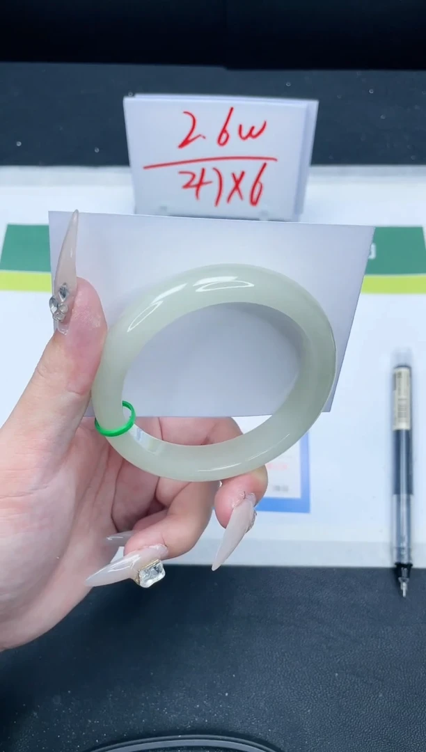 【闪购商品】石英质玉手镯未镶嵌447-58