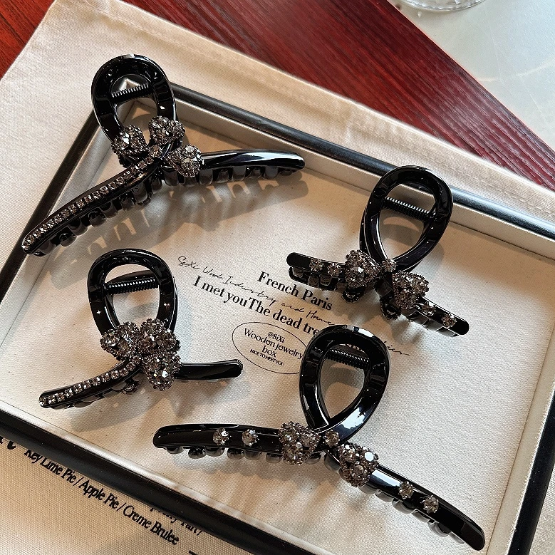 法式优雅时尚水晶花抓夹高级感气质百搭爱心发抓大号鲨鱼夹网红