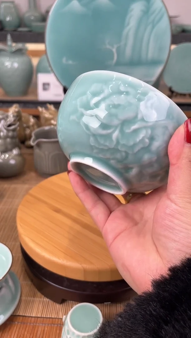 【闪购商品】陶瓷到手两个 一等品 餐具