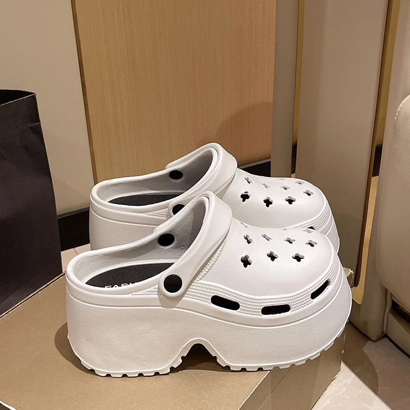 网红洞洞鞋女外穿2024夏季新款小个子增高韩版时尚包头沙滩凉拖鞋
